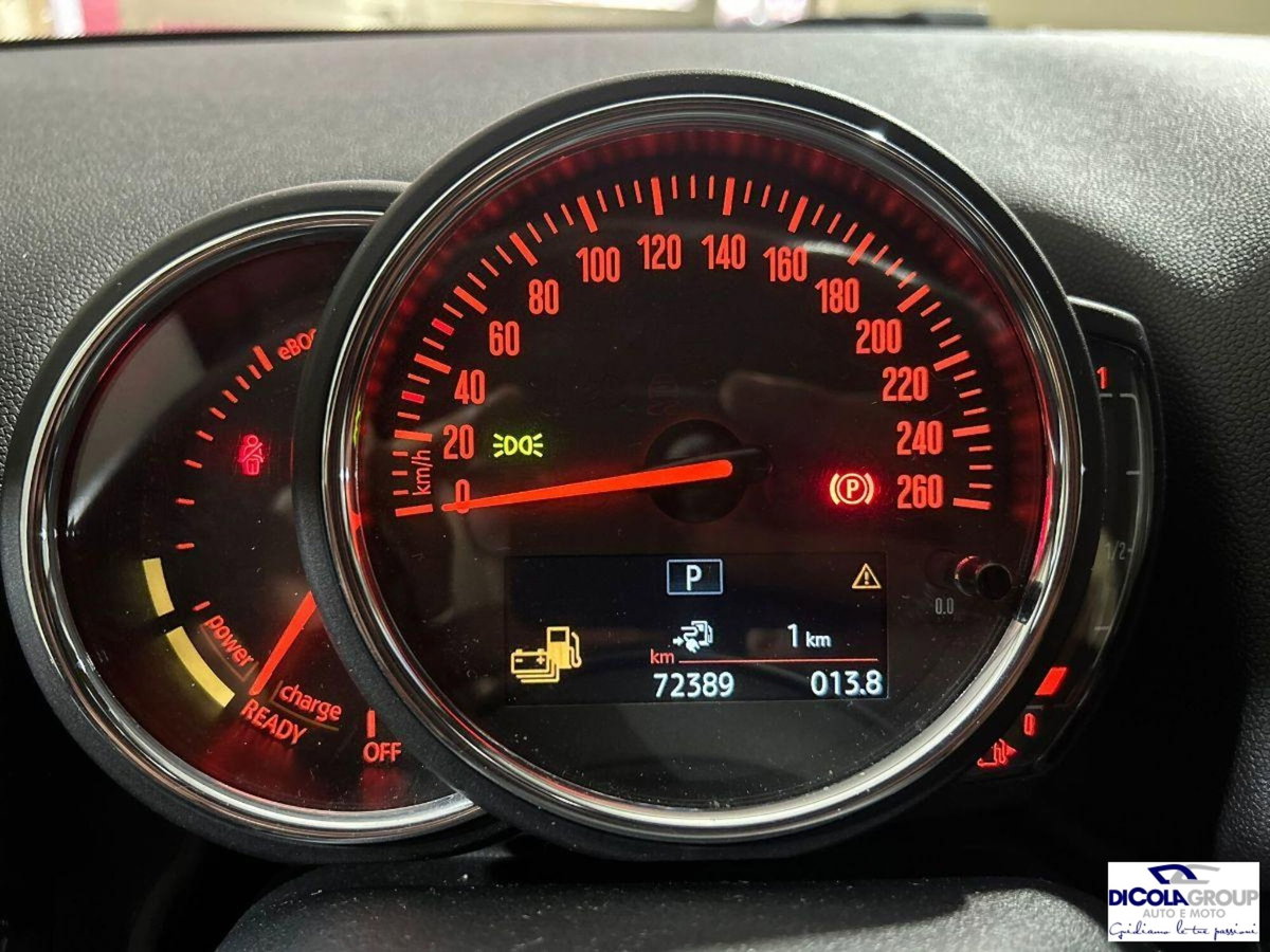 MINI Mini Countryman E Blackyard (14)