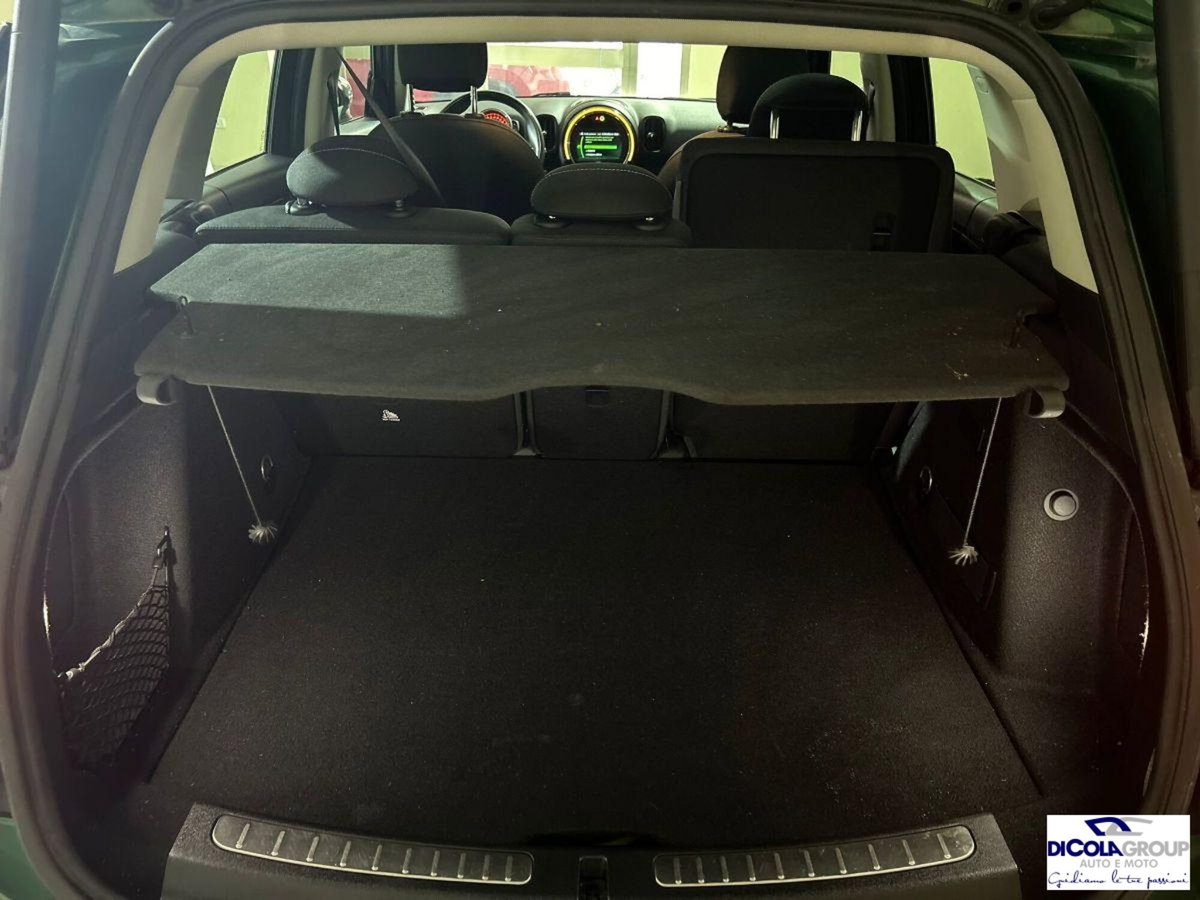 MINI Mini Countryman E Blackyard (15)