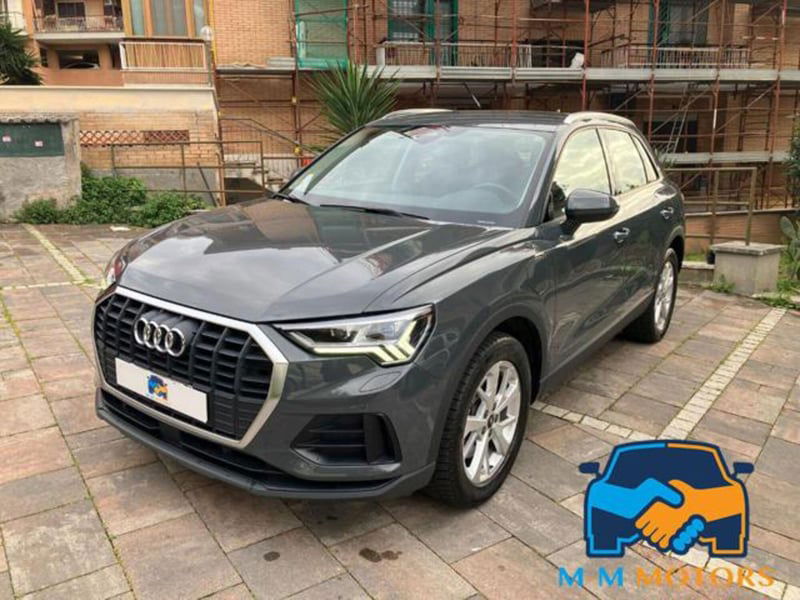 Audi Q3 45 TFSI e S tronic Business