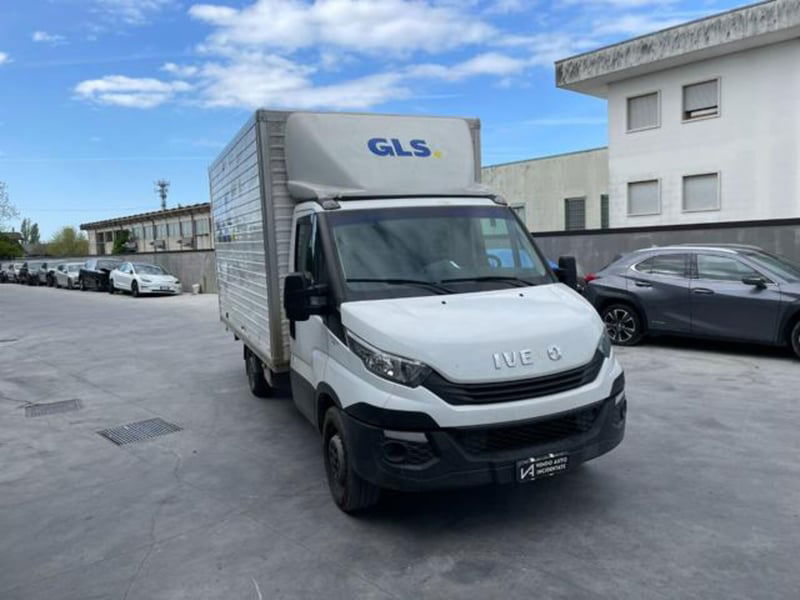Iveco Daily Telaio 35S12D 2.3 HPT PLM-DC Cabinato