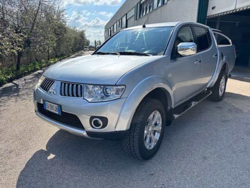 Mitsubishi L200 2.5 DI-D/178CV DC Intense Plus L.E.
