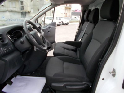 Renault Trafic Furgone T29 2.0 dCi 145CV PL-TA Furgone Energy Ice (8)