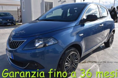 Lancia Ypsilon 1.0 FireFly 5 porte S&S Hybrid Gold Plus usata