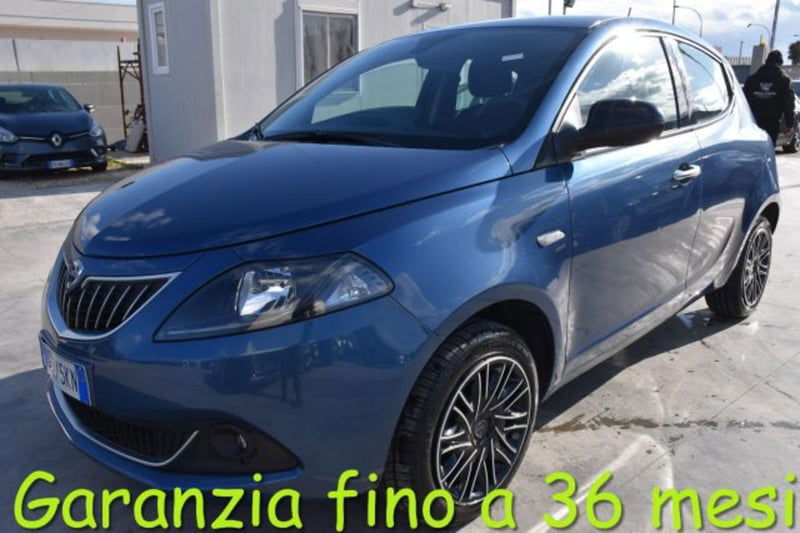 Lancia Ypsilon 1.0 FireFly 5 porte S&S Hybrid Gold Plus