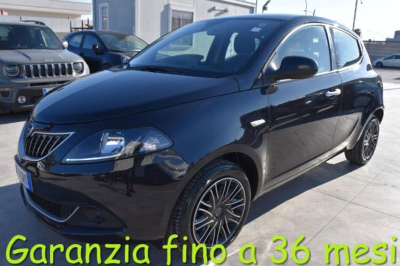 Lancia Ypsilon 1.0 FireFly 5 porte S&S Hybrid Ecochic Gold