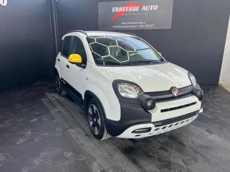 Fiat Panda Cross 1.0 firefly hybrid Cross s&s 70cv 5p.ti