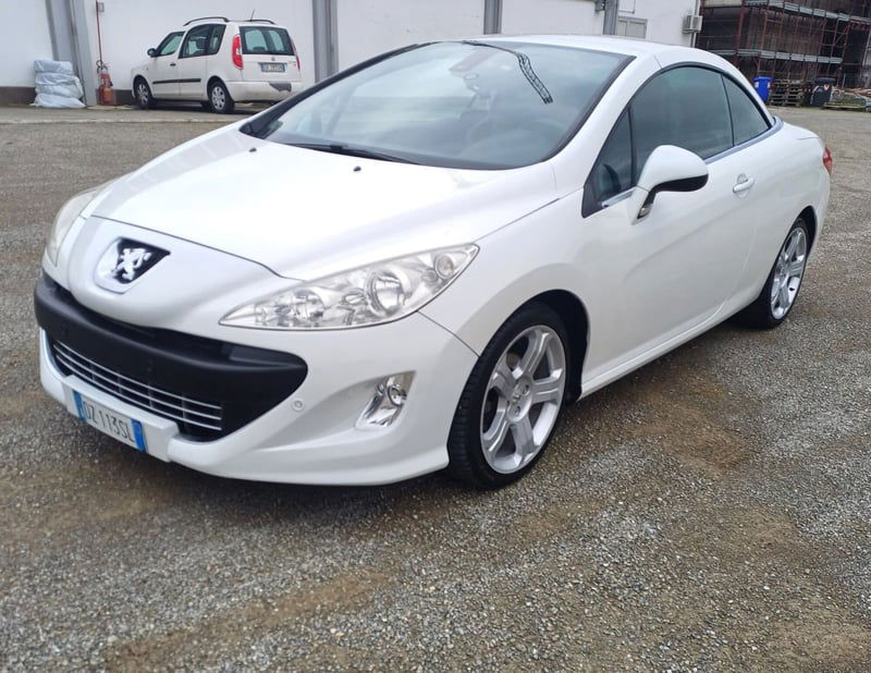 Peugeot 308 Cabrio 1.6 HDi 112CV CC Féline