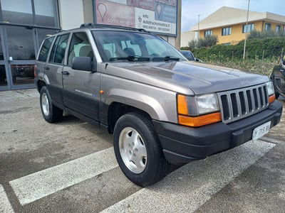 Jeep Cherokee TD 5 porte Command-Trac Sport  usata