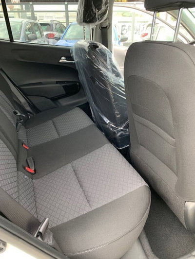 Kia Picanto 1.0 12V Easy (7)