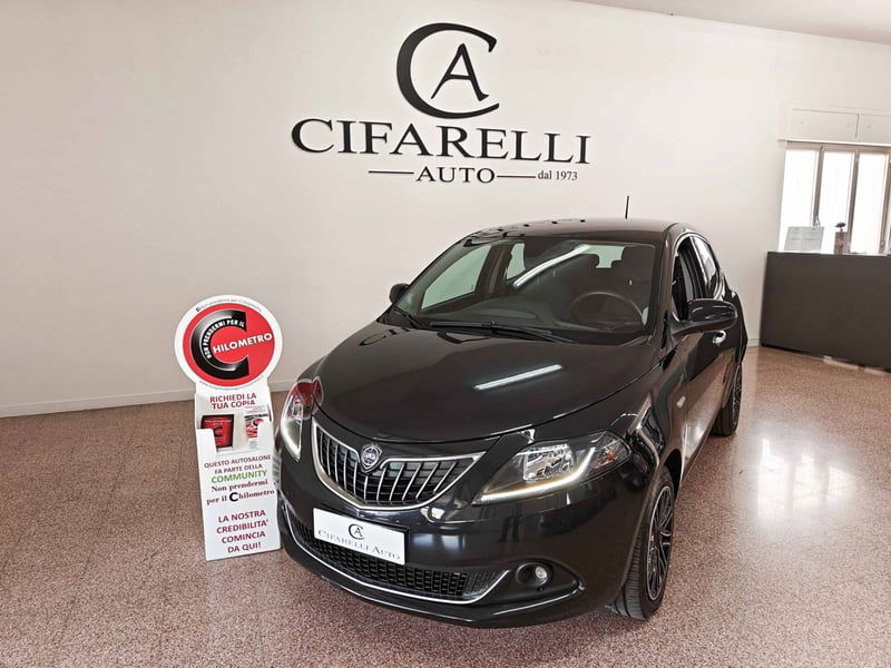 Lancia Ypsilon 1.0 FireFly 5 porte S&S Hybrid Gold Plus