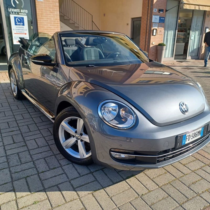 Volkswagen Maggiolino Cabrio 2.0 TDI DSG Sport BlueMotion Technology