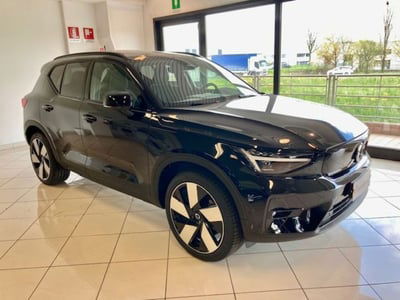 Volvo XC40 2.0 b3 Ultra Black Edition auto nuova