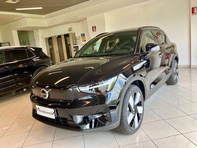 Volvo XC40 2.0 b3 Ultra Black Edition auto nuova