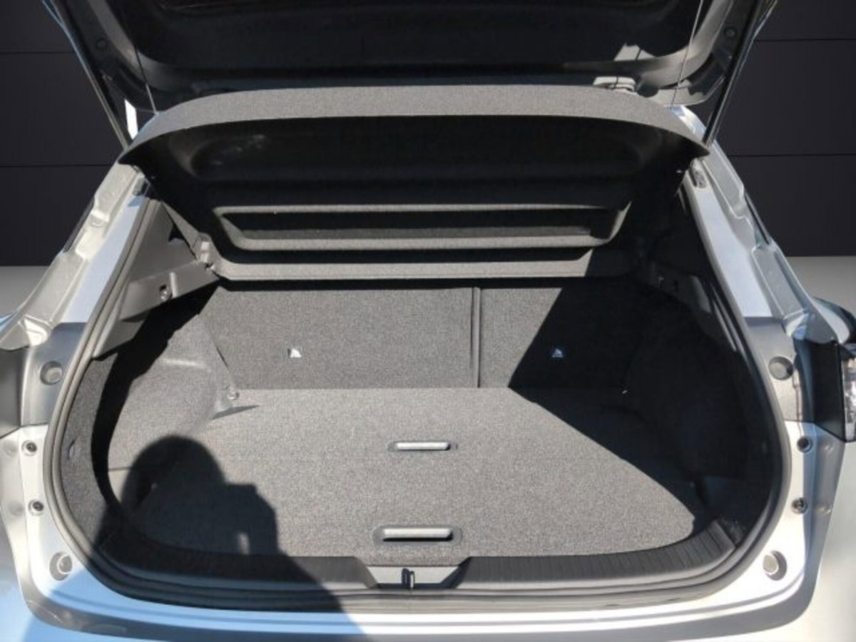Nissan Qashqai 1.3 mhev N-Connecta 2wd 140cv (5)