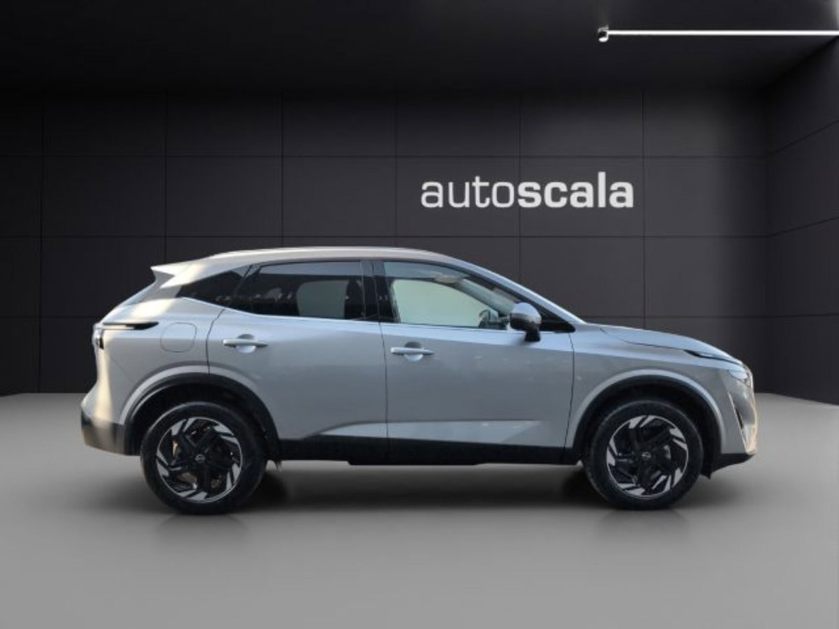 Nissan Qashqai 1.3 mhev N-Connecta 2wd 140cv (7)
