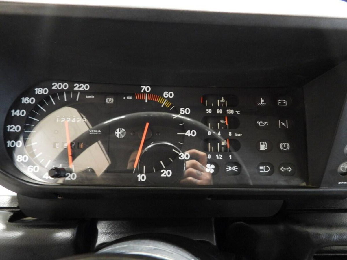 Alfa Romeo Giulietta 1.6 L (7)