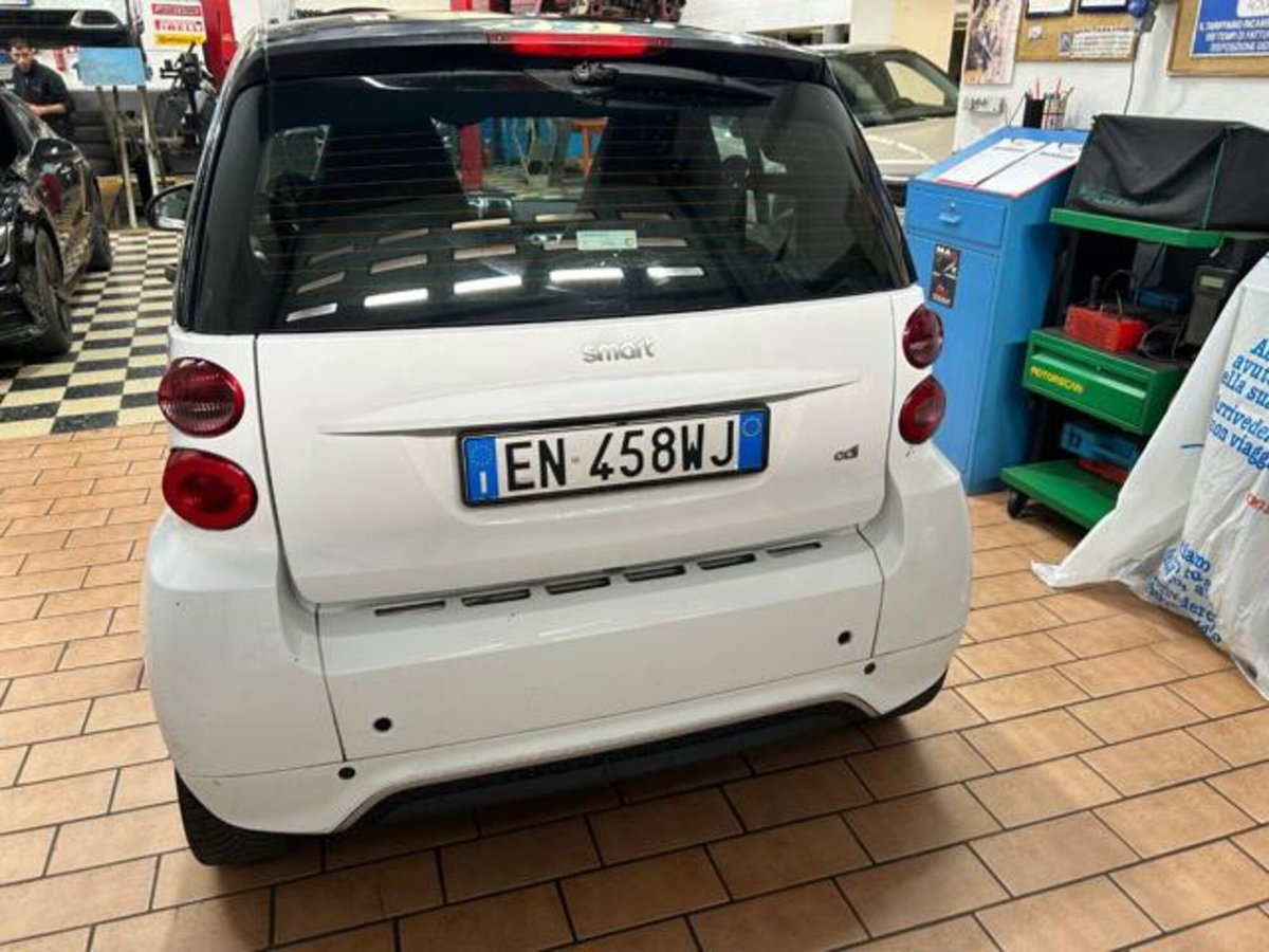 smart Fortwo 800 40 kW coupé passion cdi (5)