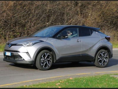 Toyota Toyota C-HR 2.0 phev Active fwd e-cvt usata