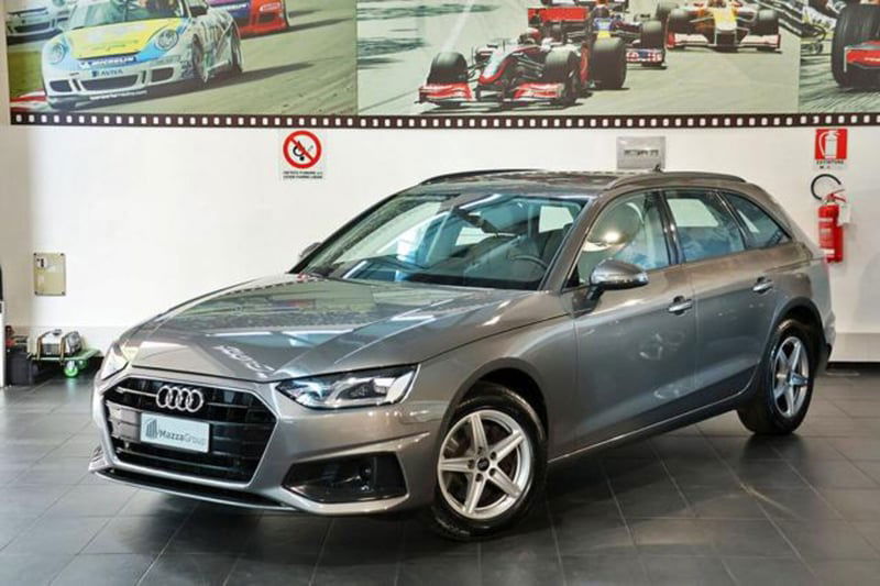 Audi A4 Avant 30 2.0 tdi mhev Business Advanced 136cv s-tronic