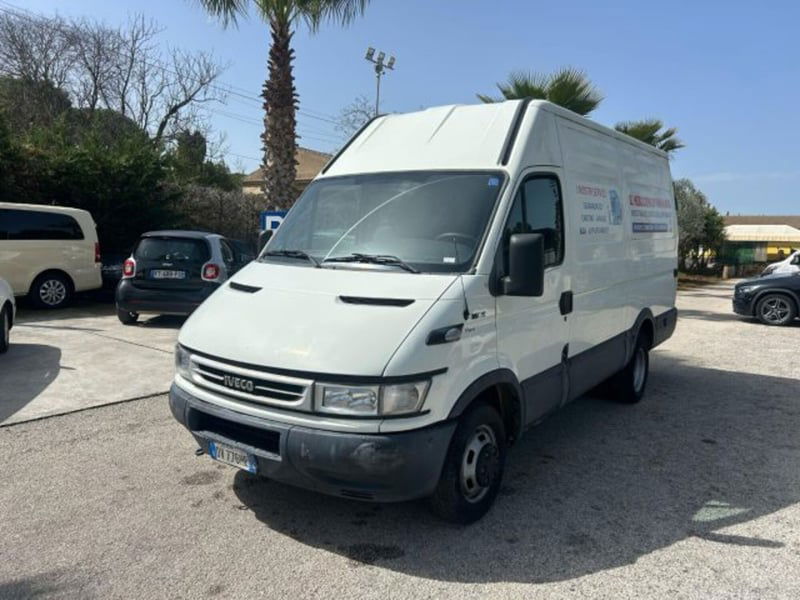 Iveco Daily Furgone 35S12V 2.3Hpi PC-TM Midivan Base
