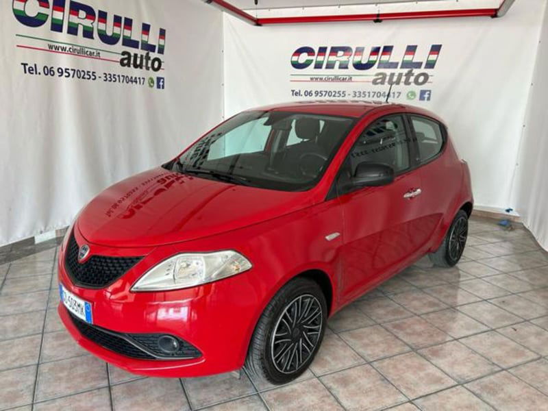 Lancia Ypsilon 1.0 FireFly 5 porte S&S Hybrid Ecochic A. Ferretti
