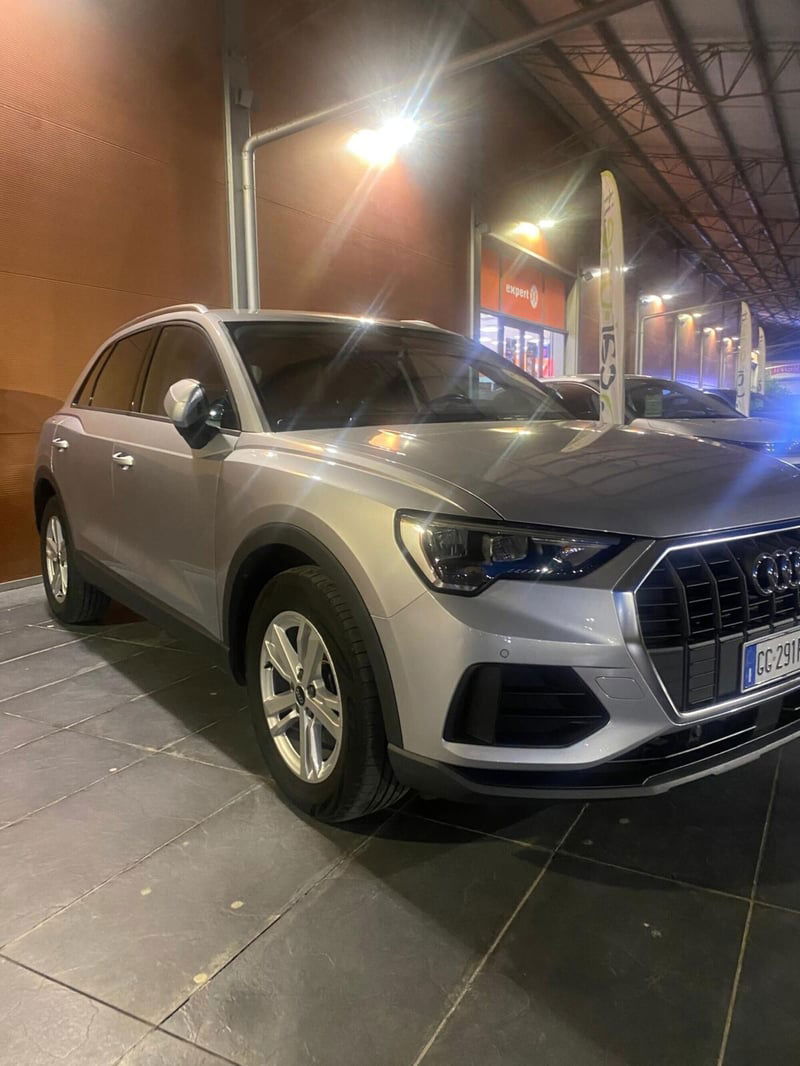 Audi Q3 35 TDI quattro S tronic Business