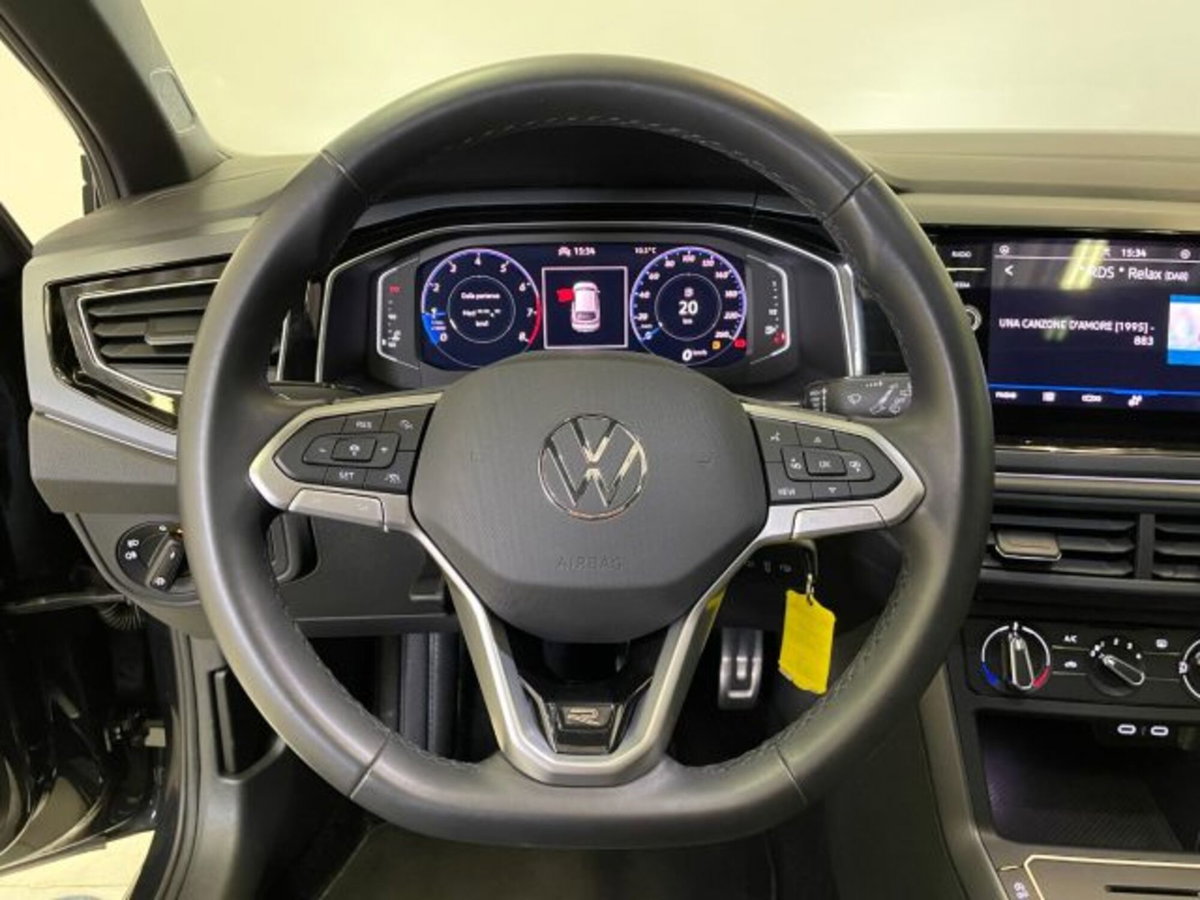 Volkswagen Taigo 1.0 TSI 110 CV DSG R-Line (16)