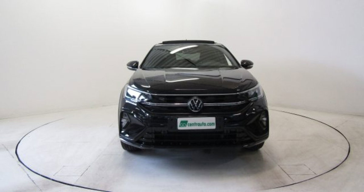 Volkswagen Taigo 1.0 TSI 110 CV DSG R-Line (2)