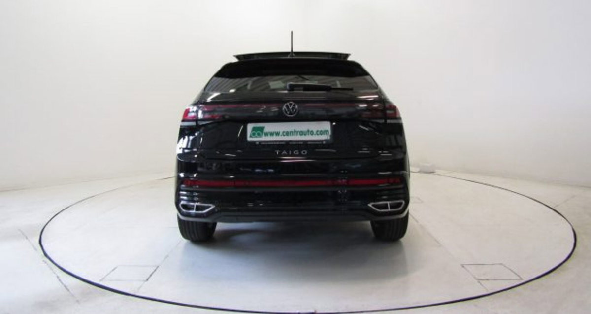 Volkswagen Taigo 1.0 TSI 110 CV DSG R-Line (4)