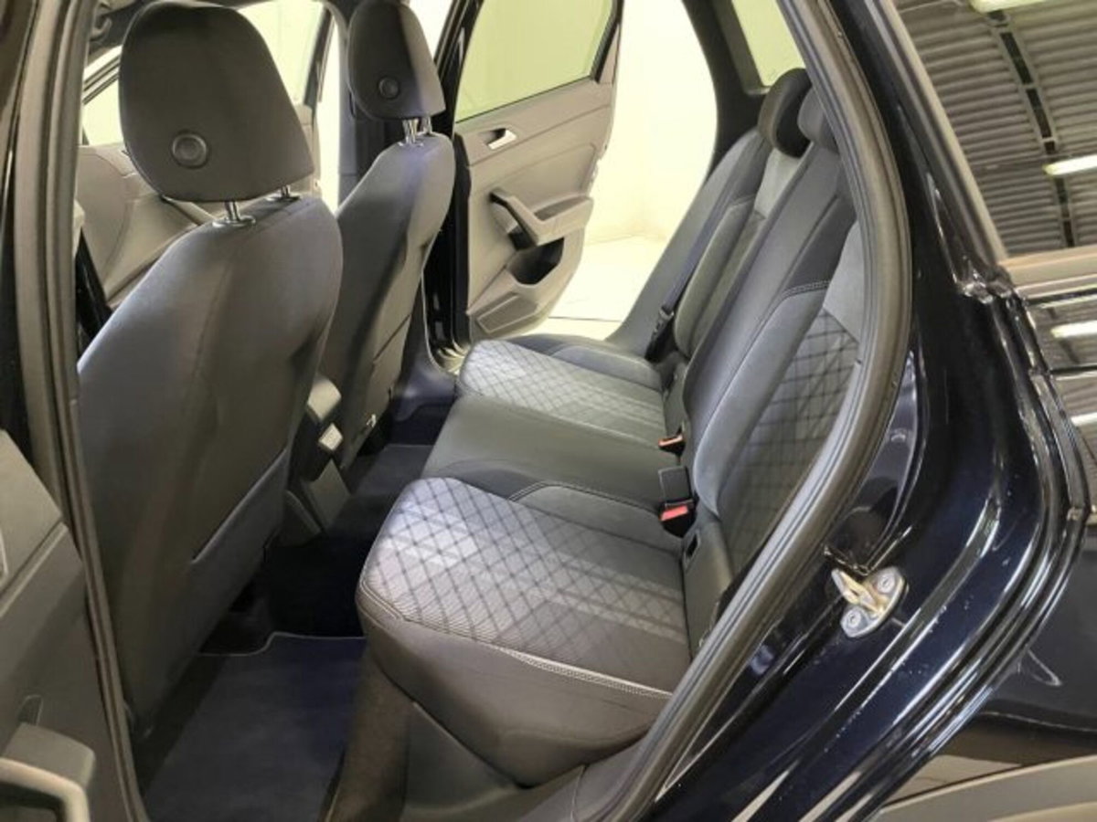 Volkswagen Taigo 1.0 TSI 110 CV DSG R-Line (7)