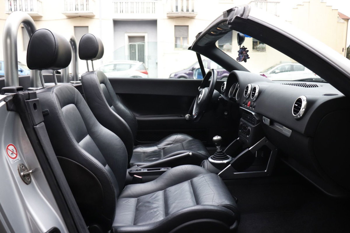 Audi TT Cabrio 1.8 TFSI (13)