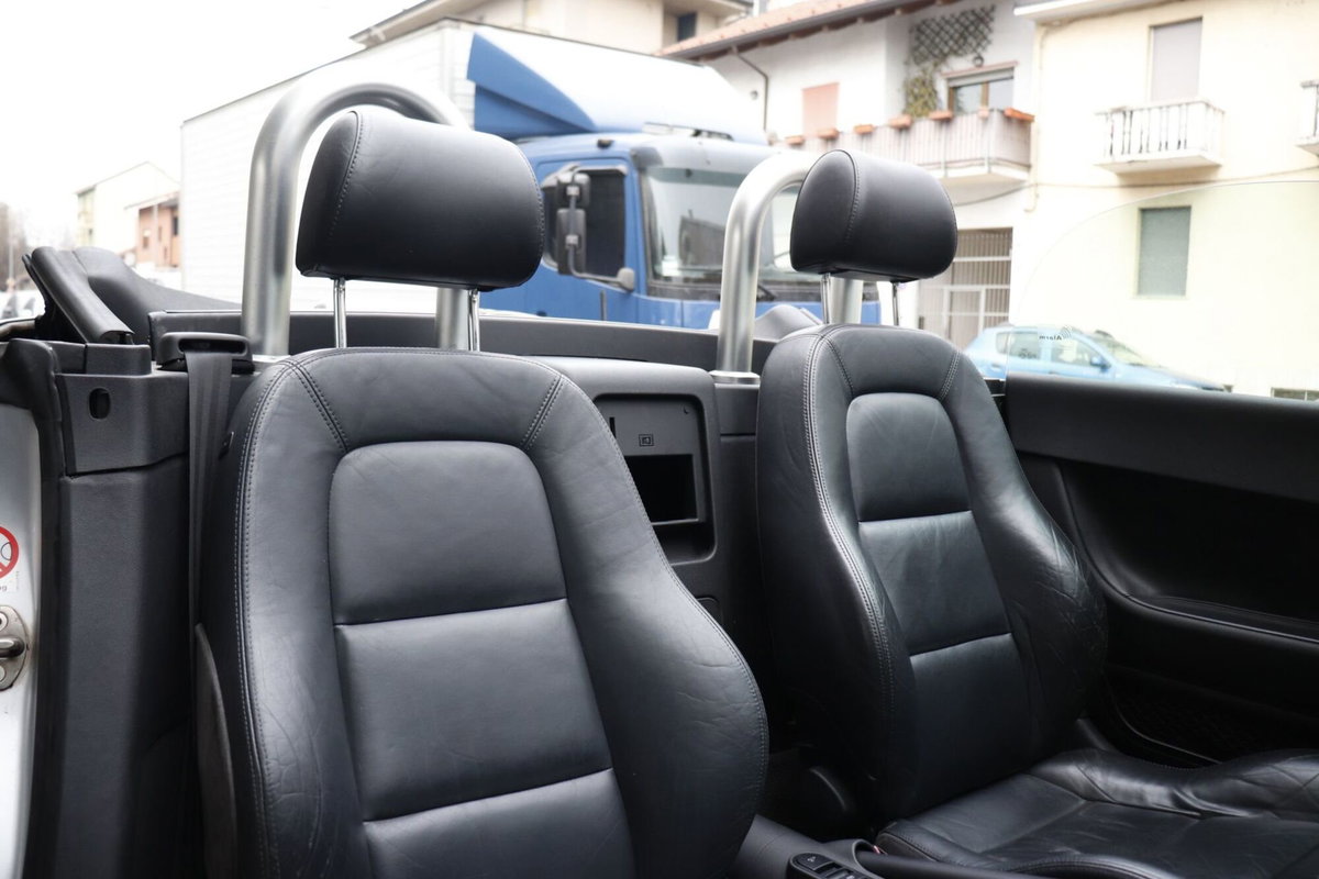Audi TT Cabrio 1.8 TFSI (14)