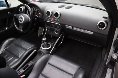 Audi TT Cabrio 1.8 TFSI (3)