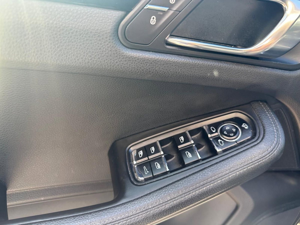 Porsche Macan S (14)