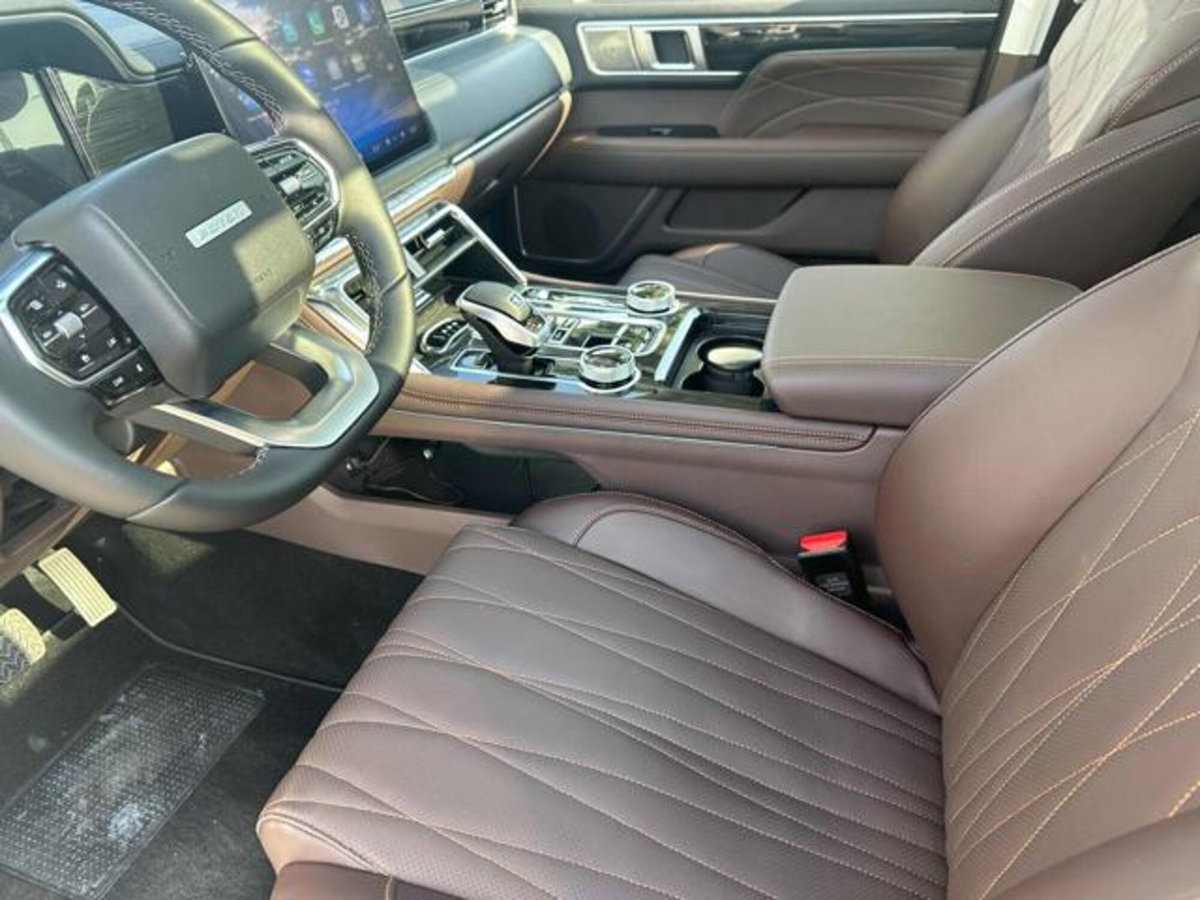 Foton Tunland Tunland V9 2.0 vgt turbo 48V Ultra 8at (13)