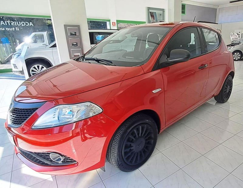 Lancia Ypsilon 1.0 FireFly 5 porte S&S Hybrid Silver Plus