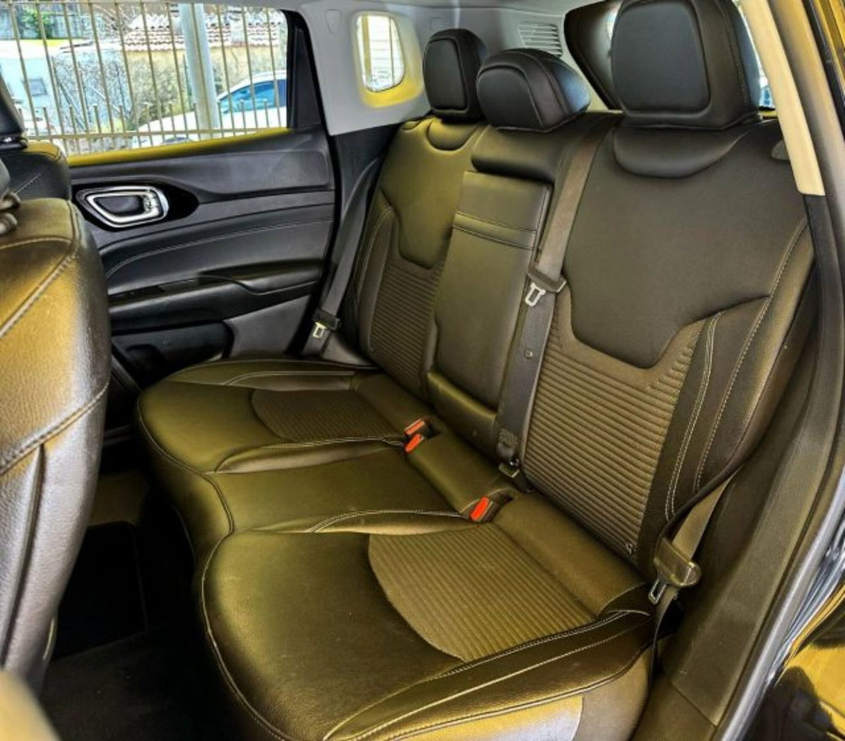 Jeep Compass 1.3 T4 190CV PHEV AT6 4xe Limited (18)