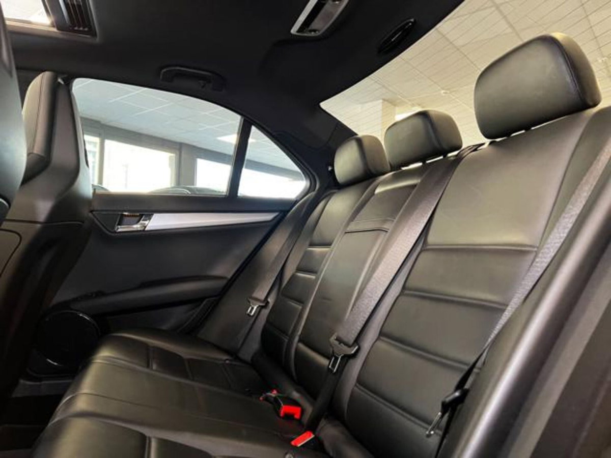 Mercedes-Benz Classe C 63 cat AMG (11)