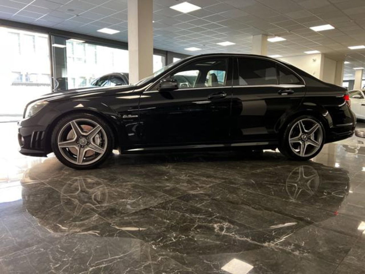 Mercedes-Benz Classe C 63 cat AMG (3)