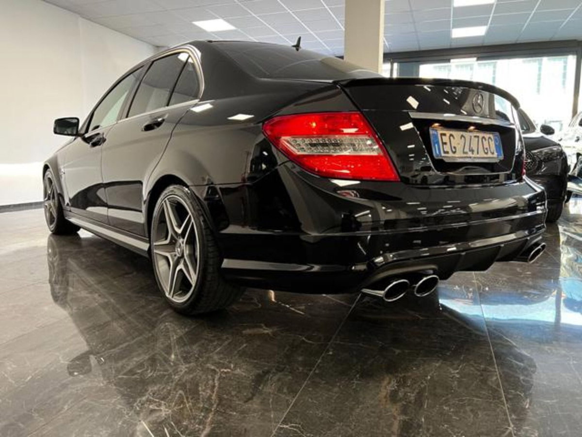 Mercedes-Benz Classe C 63 cat AMG (4)