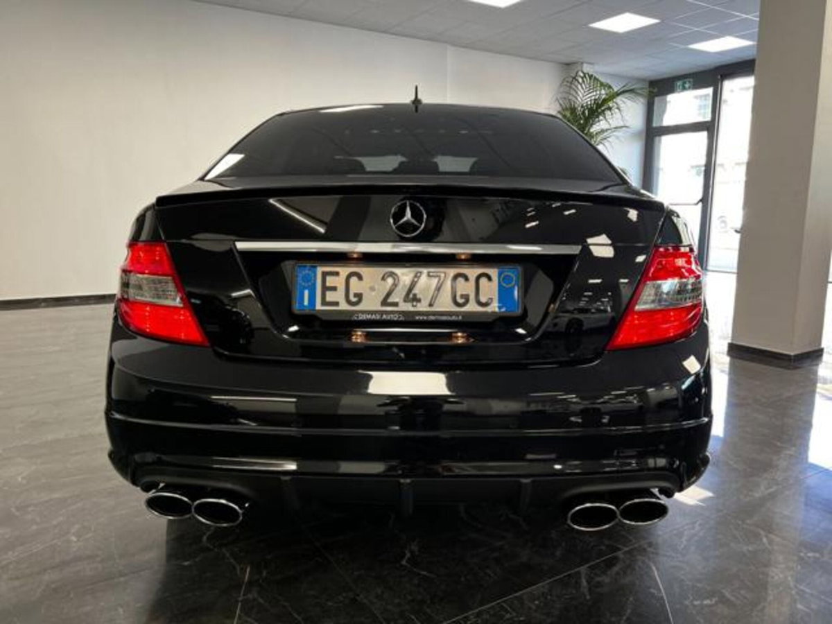 Mercedes-Benz Classe C 63 cat AMG (5)