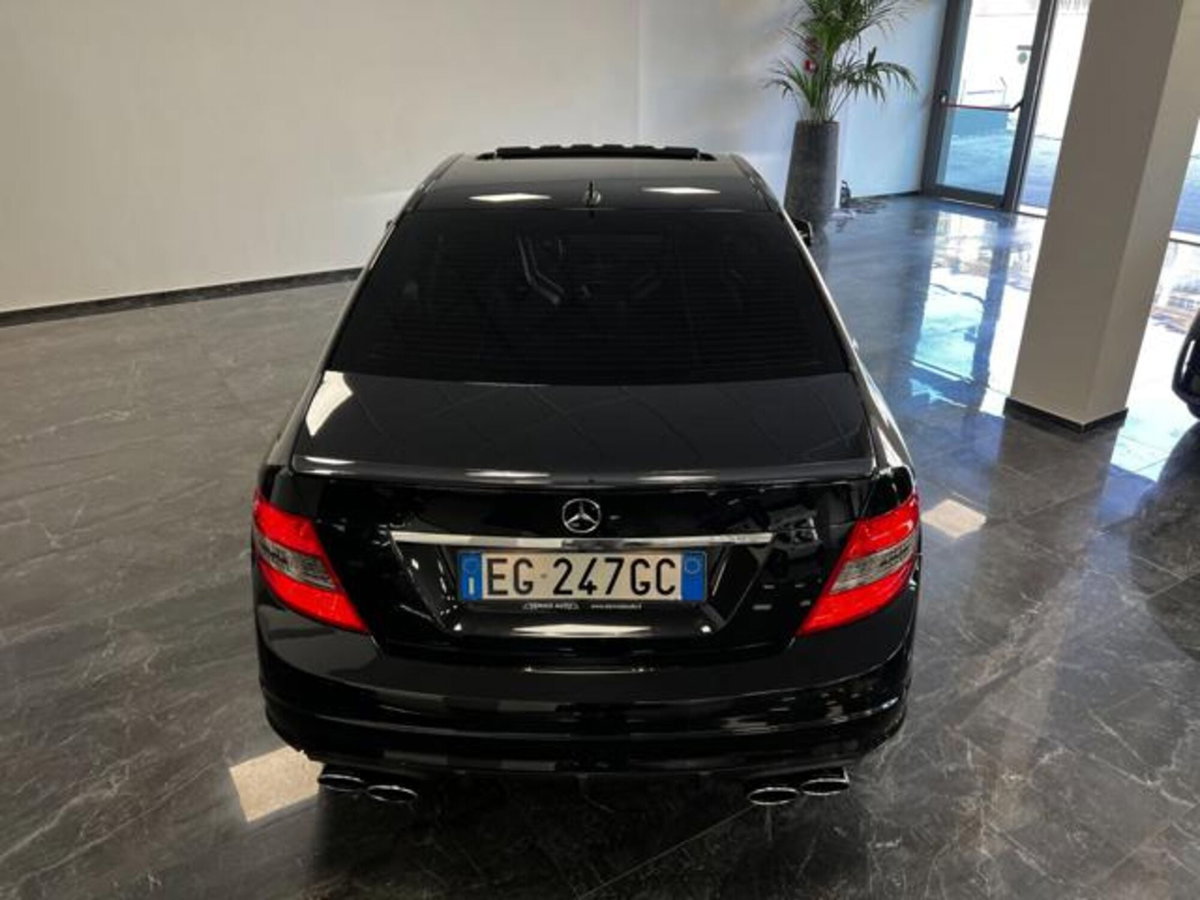 Mercedes-Benz Classe C 63 cat AMG (6)