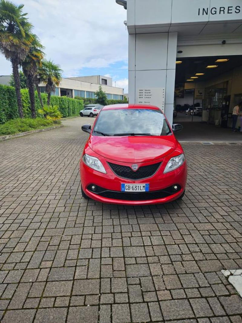 Lancia Ypsilon 1.2 69 CV 5 porte GPL Ecochic Alberta Ferretti