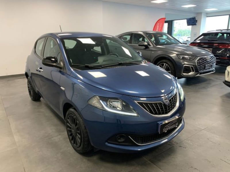Lancia Ypsilon 1.0 FireFly 5 porte S&S Hybrid Ecochic Gold