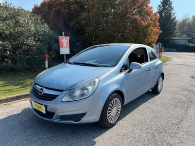 Opel Corsa 1.2 3 porte Sport usata