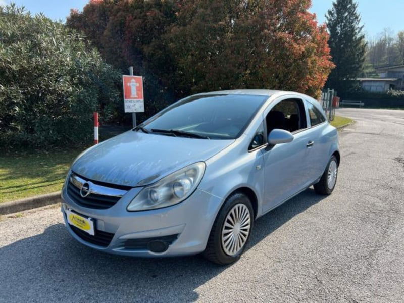 Opel Corsa 1.2 3 porte Sport