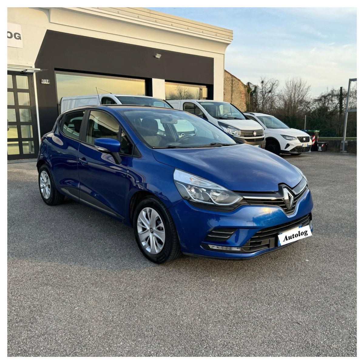 Renault Clio 1.5 dCi 75CV 5 porte Confort (2)
