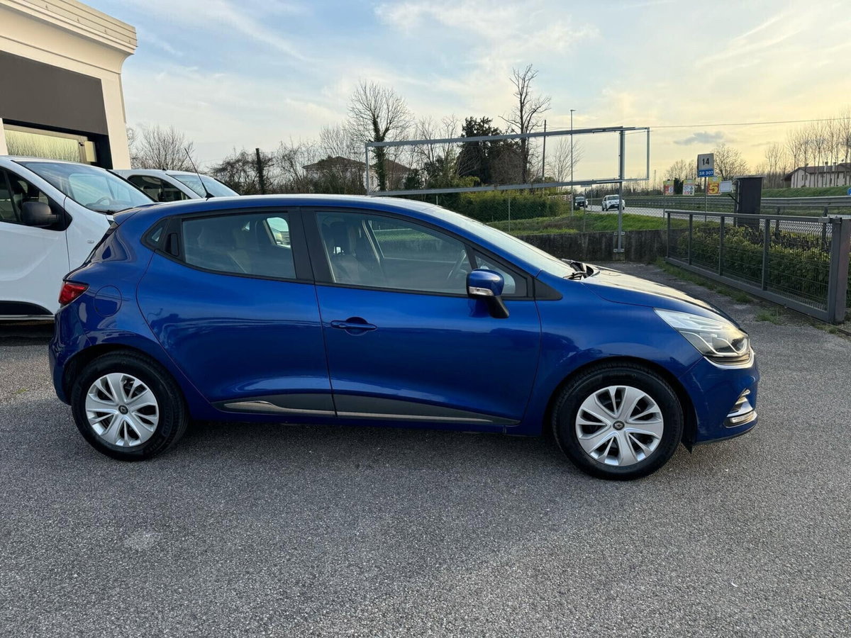 Renault Clio 1.5 dCi 75CV 5 porte Confort (5)