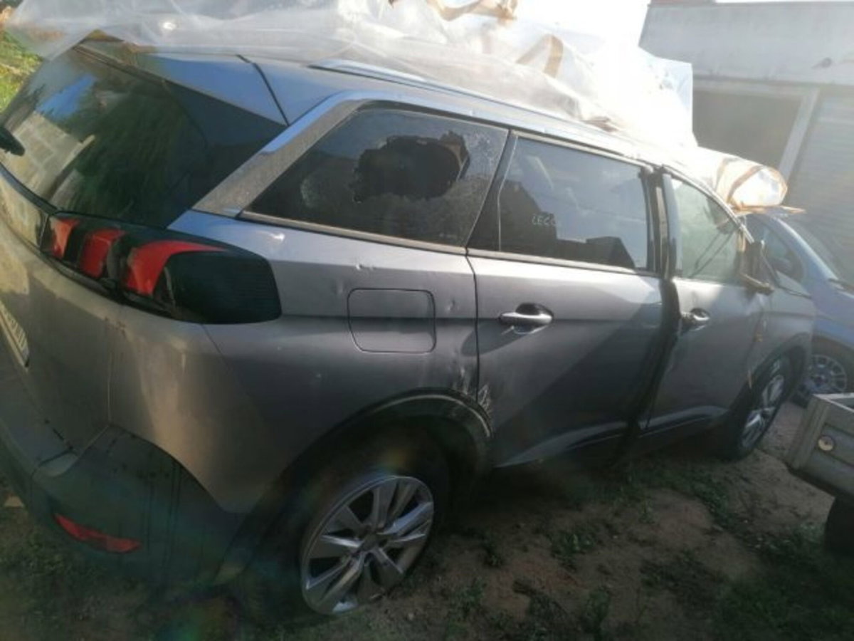 Peugeot 5008 BlueHDi 120 S&S Allure (3)