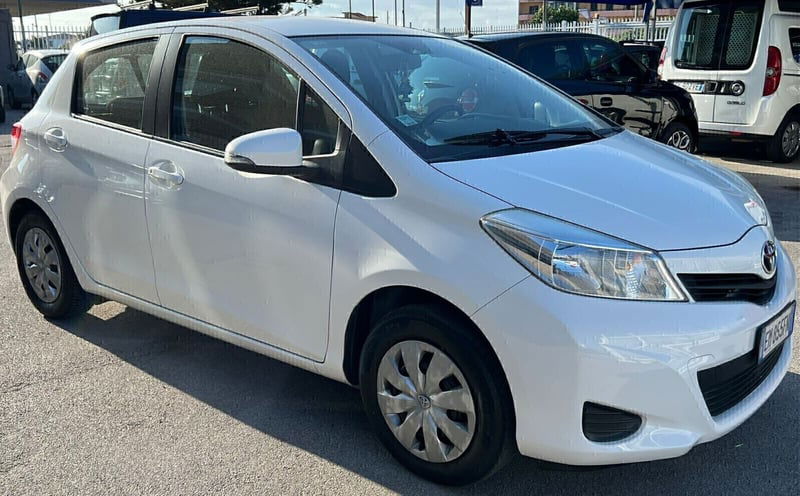 Toyota Yaris 1.0 5 porte Lounge